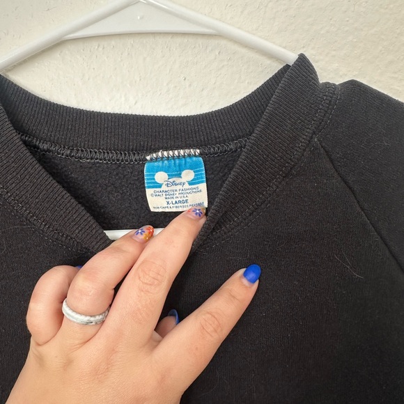 Disney Tops - VINTAGE Disney Mickey Sweatshirt